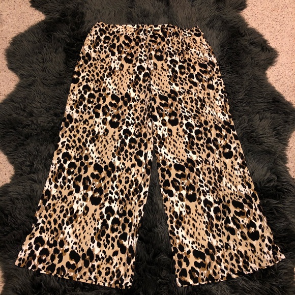 Cato Pants - NWOT CatoAnimal Print Pants B17